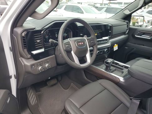 New 2026 GMC Sierra 1500 SLT w/ SLT Premium Package image 11