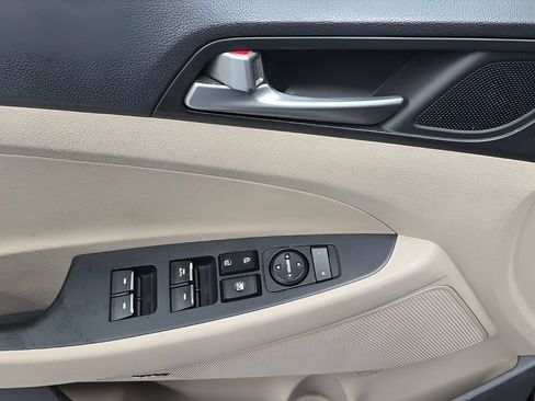 Used 2017 Hyundai Tucson Limited AWD/4WD image 11
