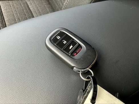 Used 2026 Honda HR-V LX image 33