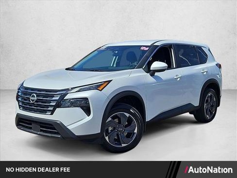 Certified 2026 Nissan Rogue SV FWD image 1
