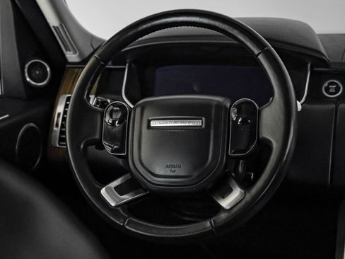 Used 2018 Land Rover Range Rover HSE image 14