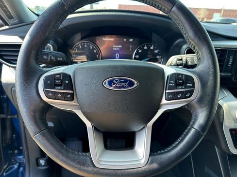 Used 2022 Ford Explorer XLT w/ Equipment Group 202A image 13