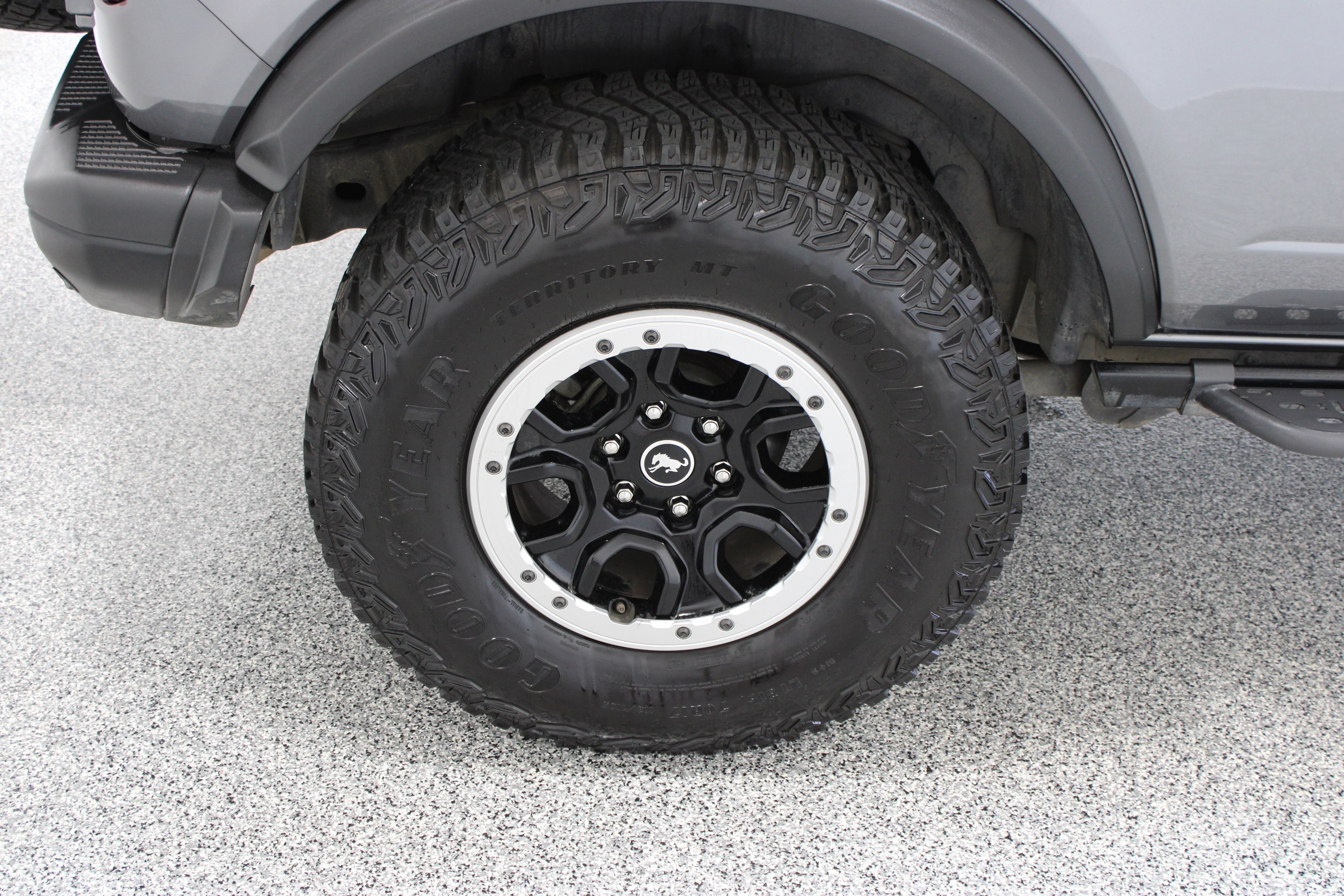 Used 2023 Ford Bronco Black Diamond w/ Sasquatch Package AWD/4WD image 6