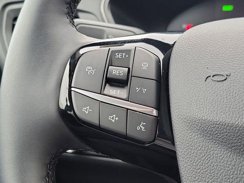 Used 2024 Ford Escape SE image 13