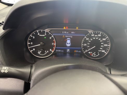 Used 2025 Nissan Altima 2.5 SV image 9