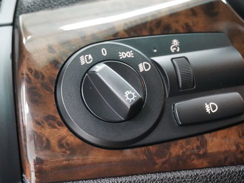 Used 2008 BMW Z4 3.0si image 23