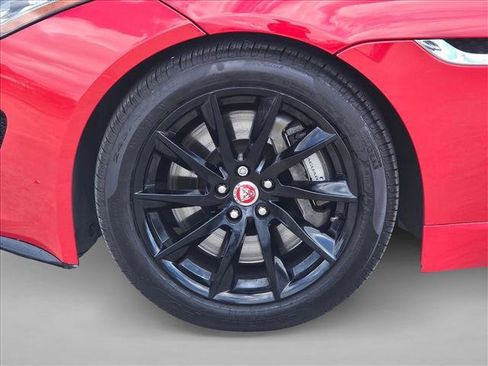 Used 2017 Jaguar F-TYPE Coupe image 19