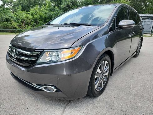 Used 2015 Honda Odyssey Touring Elite image 3