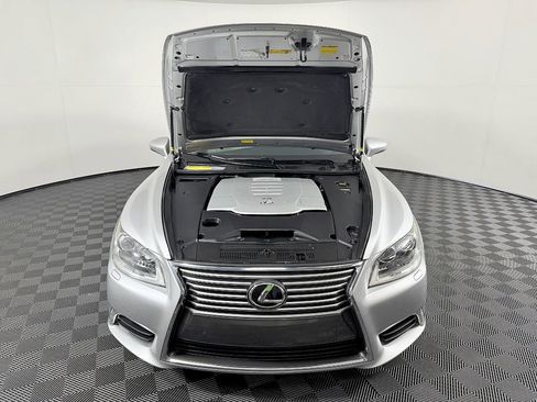 Used 2014 Lexus LS 460 w/ Comfort Package RWD image 20