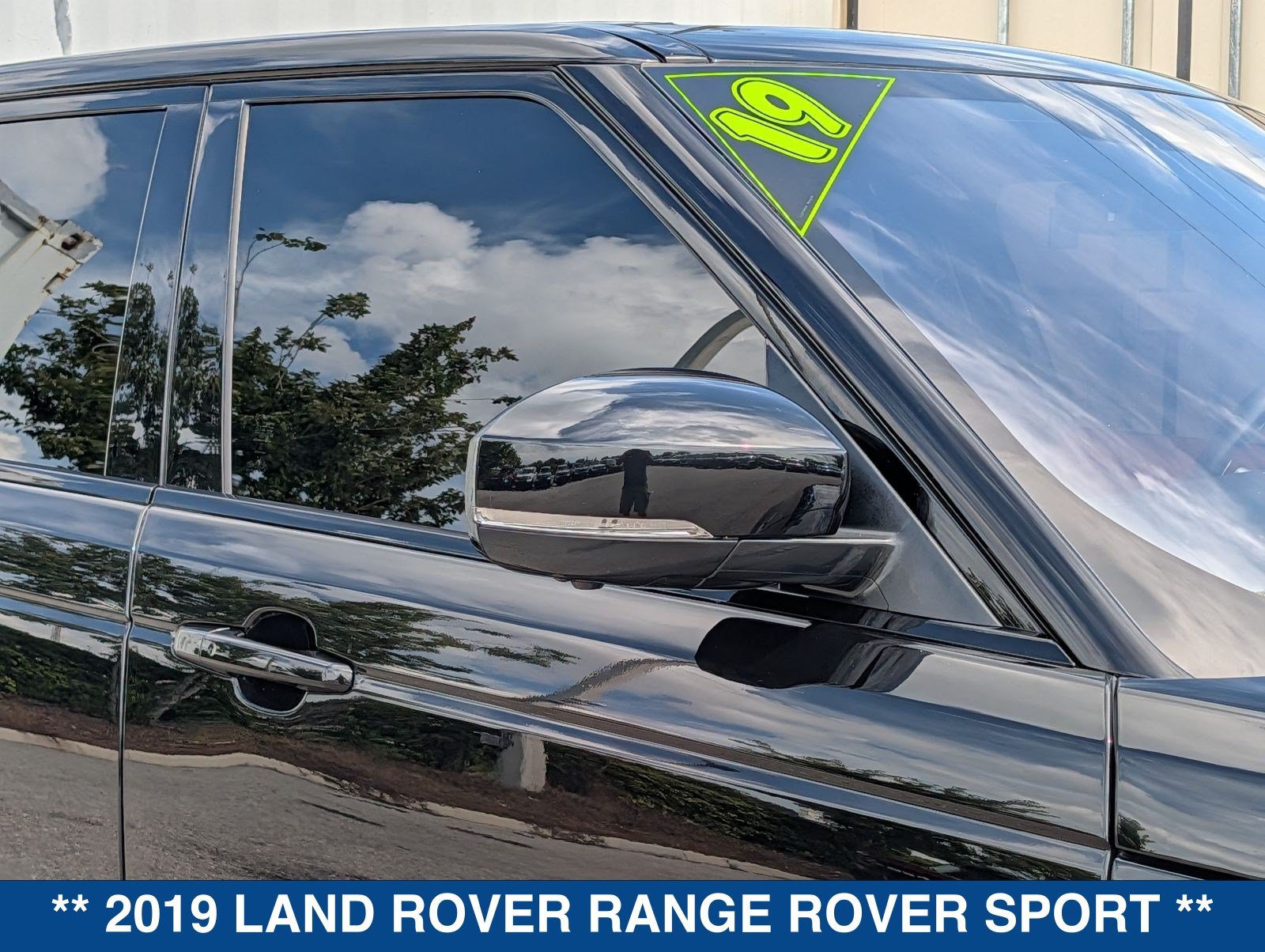 Used 2019 Land Rover Range Rover Sport Supercharged AWD/4WD image 11