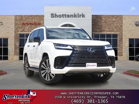Used 2025 Lexus LX 700h Luxury w/ Appearance Package AWD/4WD image 1
