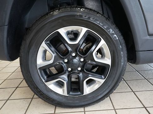 Used 2018 Jeep Compass Trailhawk w/ Leather Interior Group AWD/4WD image 52