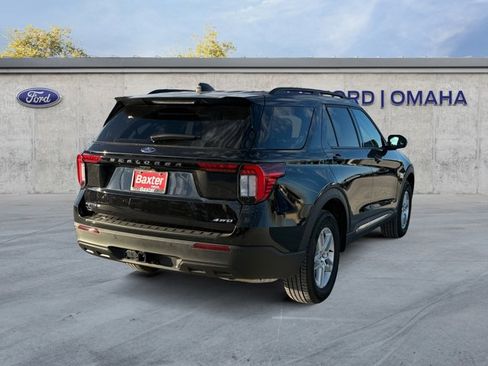 Certified 2025 Ford Explorer Active image 5