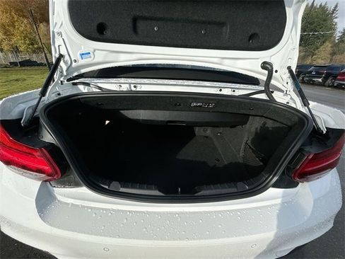 Used 2020 BMW 230i Convertible w/ M Sport Package image 25