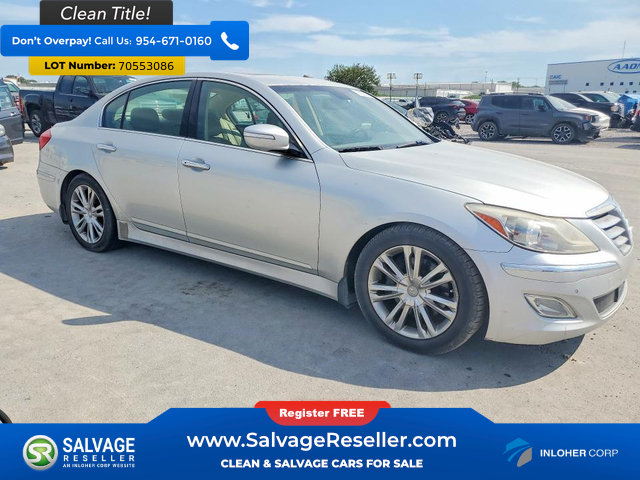 Used 2013 Hyundai Genesis 3.8 w/ Technology Pkg RWD image 5