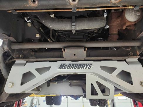 Used 2002 Chevrolet Silverado 3500 LT w/ Off-Road Skid Plate Pkg image 28