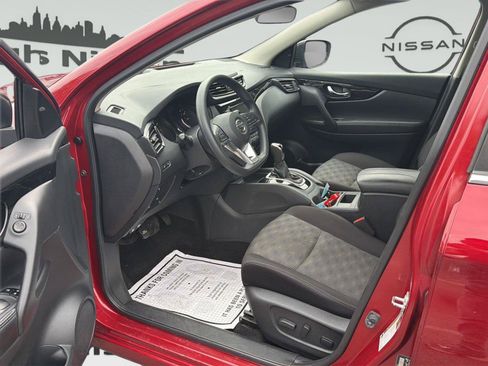 Used 2019 Nissan Rogue Sport SV AWD/4WD image 9