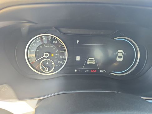 Used 2025 Genesis G70 2.5T RWD image 19