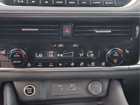 Used 2023 Nissan Rogue SL w/ SL Premium Package image 21