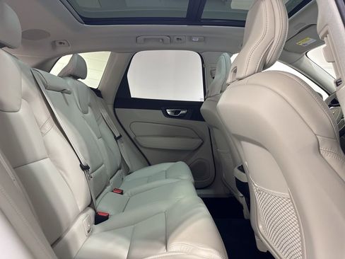 New 2026 Volvo XC60 B5 Ultra w/ Protection Package Premier AWD/4WD image 25