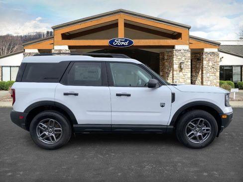 New 2025 Ford Bronco Sport Big Bend w/ Convenience Package AWD/4WD image 4
