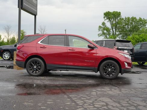 Used 2021 Chevrolet Equinox LT AWD/4WD image 2