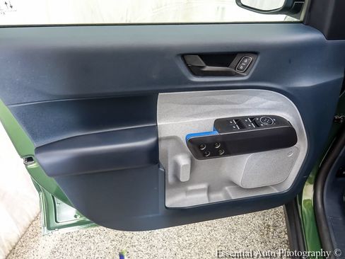 Certified 2025 Ford Maverick XLT w/ Equipment Group 301A AWD/4WD image 18