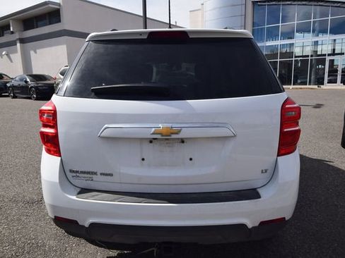 Used 2017 Chevrolet Equinox LT w/ Convenience Package image 11