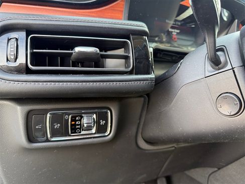 Used 2024 Lincoln Aviator Reserve image 16