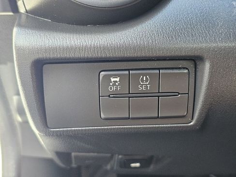 Used 2017 FIAT 124 Spider Lusso image 24