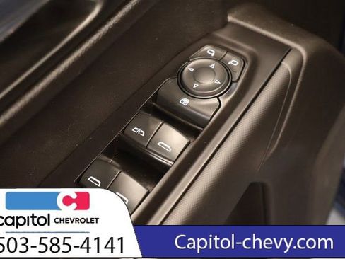 Used 2020 Chevrolet Silverado 1500 Custom w/ Custom Value Package AWD/4WD image 11