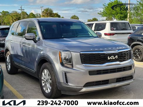 Used 2022 Kia Telluride LX image 1