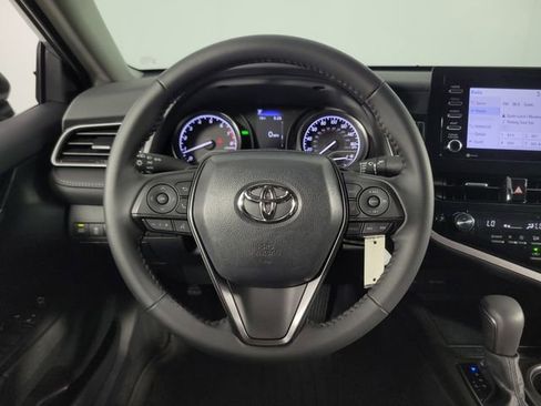 Used 2024 Toyota Camry SE FWD image 21