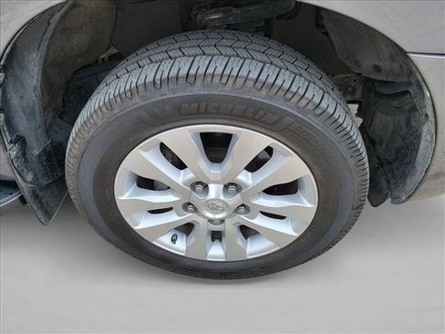 Used 2020 Toyota Sequoia Platinum AWD/4WD image 10