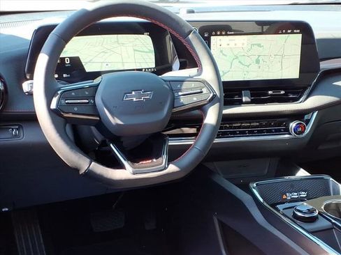 New 2026 Chevrolet Equinox RS w/ Safety and Technology Package FWD image 5
