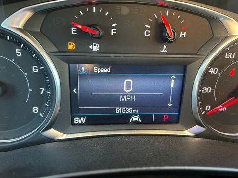 Used 2024 GMC Terrain SLE image 13