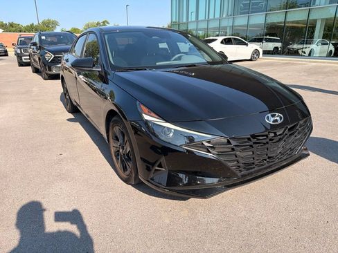 Certified 2022 Hyundai Elantra Blue w/ Cargo Package FWD image 1