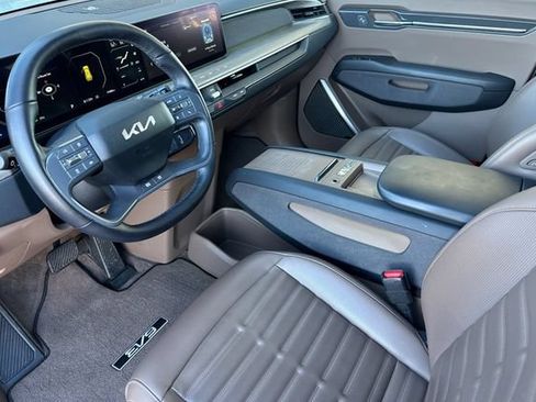 Certified 2024 Kia EV9 Land AWD/4WD image 12