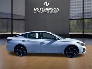 Used 2025 Nissan Altima 2.5 SR video 2