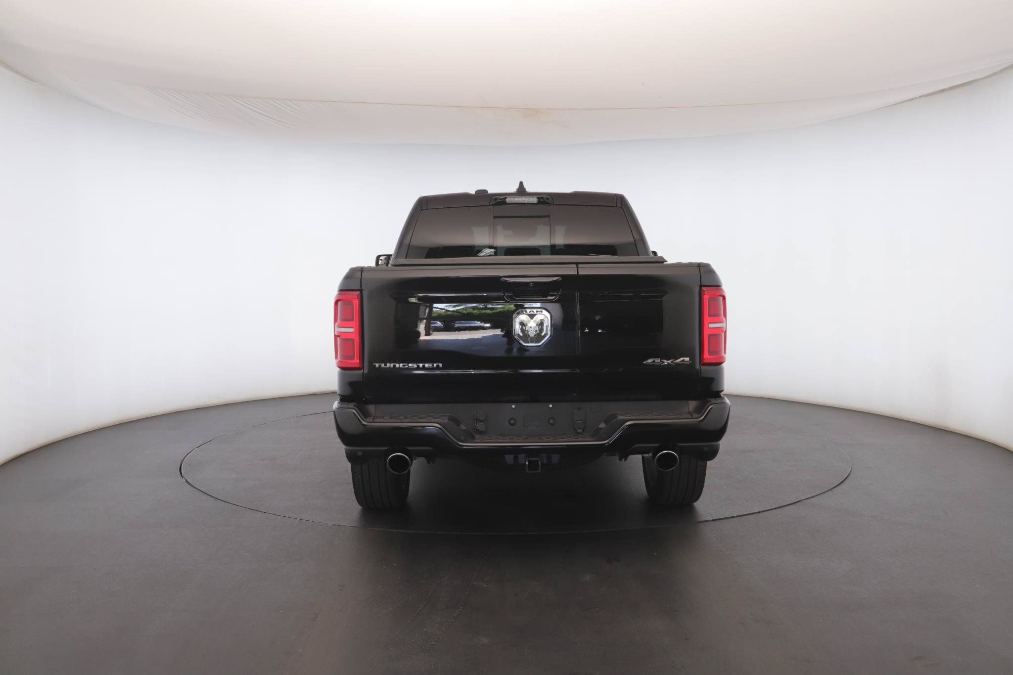 Used 2026 RAM 1500 Tungsten AWD/4WD image 31