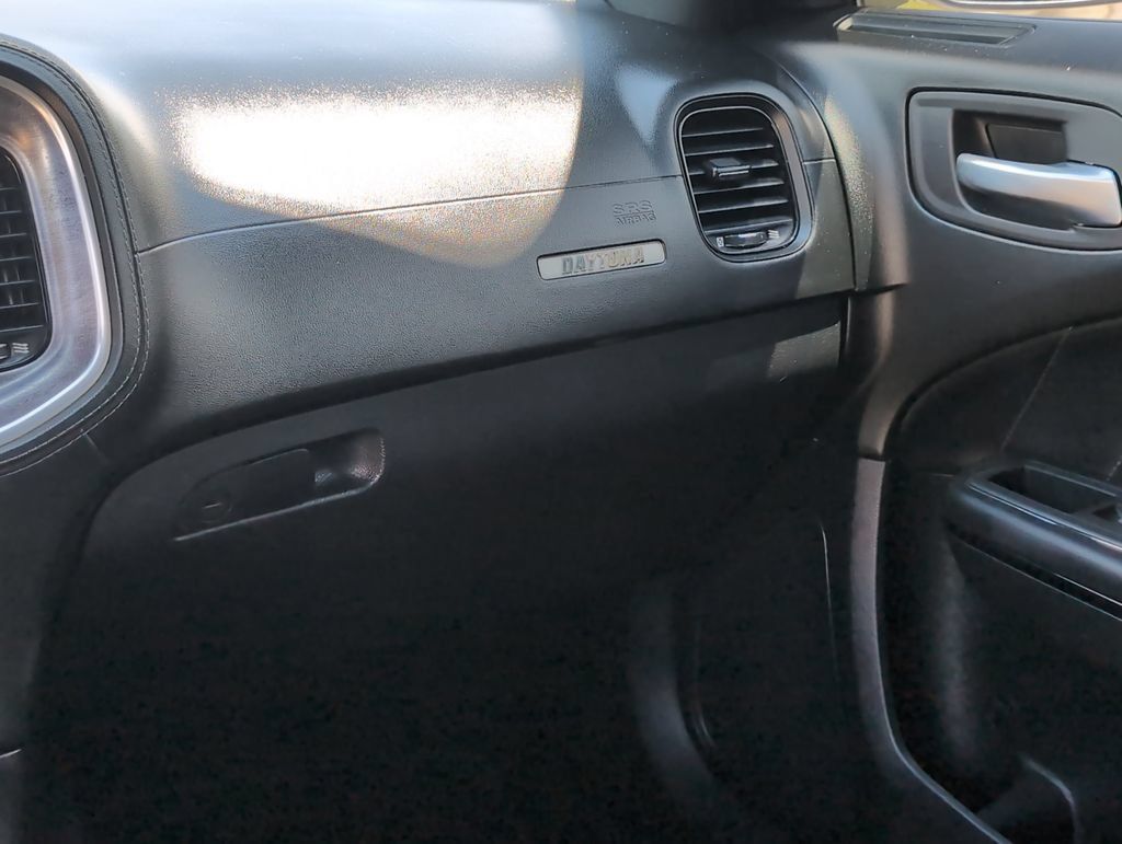 Used 2022 Dodge Charger Scat Pack w/ Daytona Edition Group RWD image 16