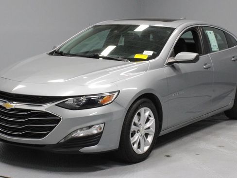 Used 2024 Chevrolet Malibu LT FWD image 9