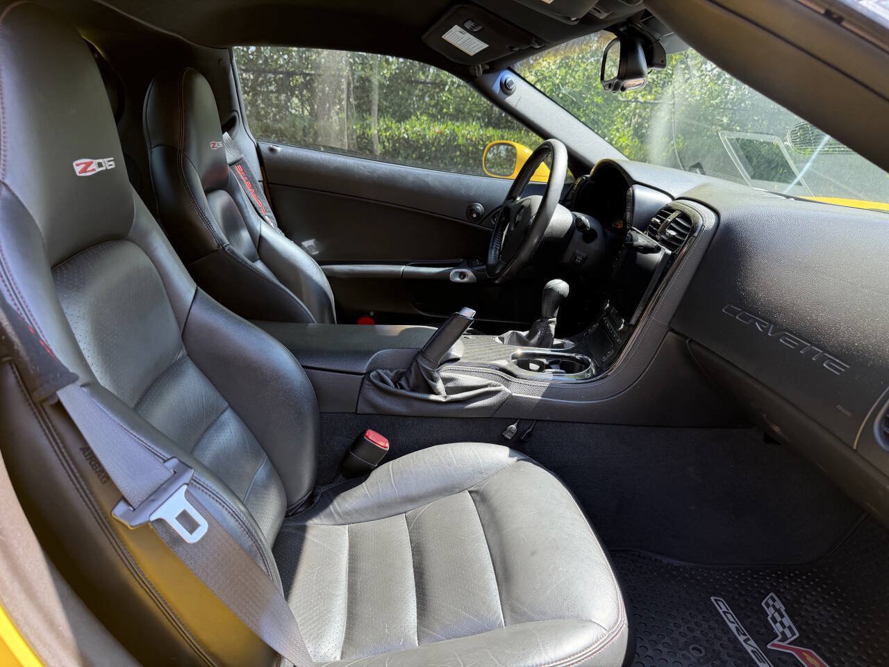 Used 2007 Chevrolet Corvette Z06 w/ Preferred Equipment Group RWD image 15