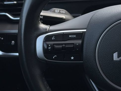 Used 2023 Kia Sportage EX FWD image 12