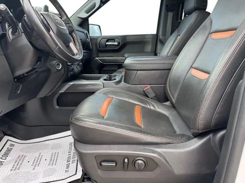 Used 2019 GMC Sierra 1500 AT4 w/ AT4 Premium Package AWD/4WD image 5