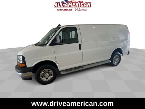 Used 2023 Chevrolet Express 2500 w/ Driver Convenience Package image 4