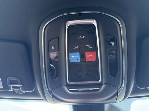New 2025 Jeep Grand Cherokee L Laredo w/ Luxury Tech Group I AWD/4WD image 27