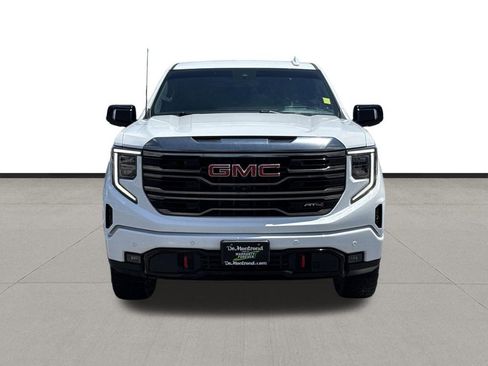 Used 2024 GMC Sierra 1500 AT4 w/ Technology Package AWD/4WD image 2