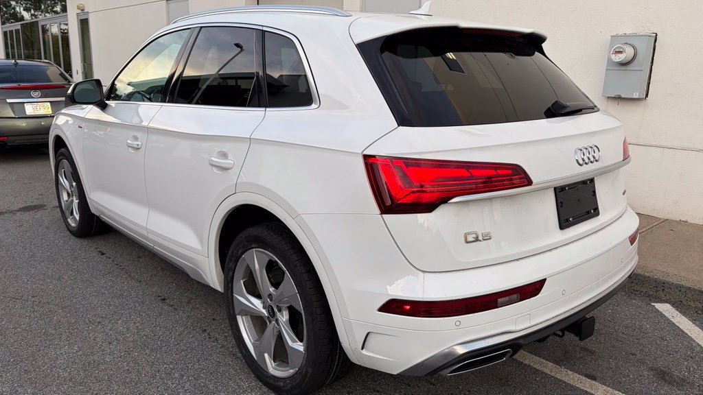 Used 2023 Audi Q5 2.0T Premium Plus AWD/4WD image 2
