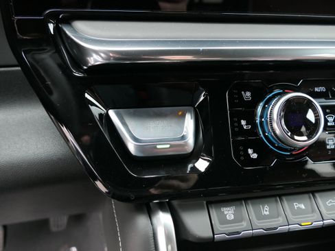 New 2026 GMC Sierra 2500 Denali Ultimate image 18